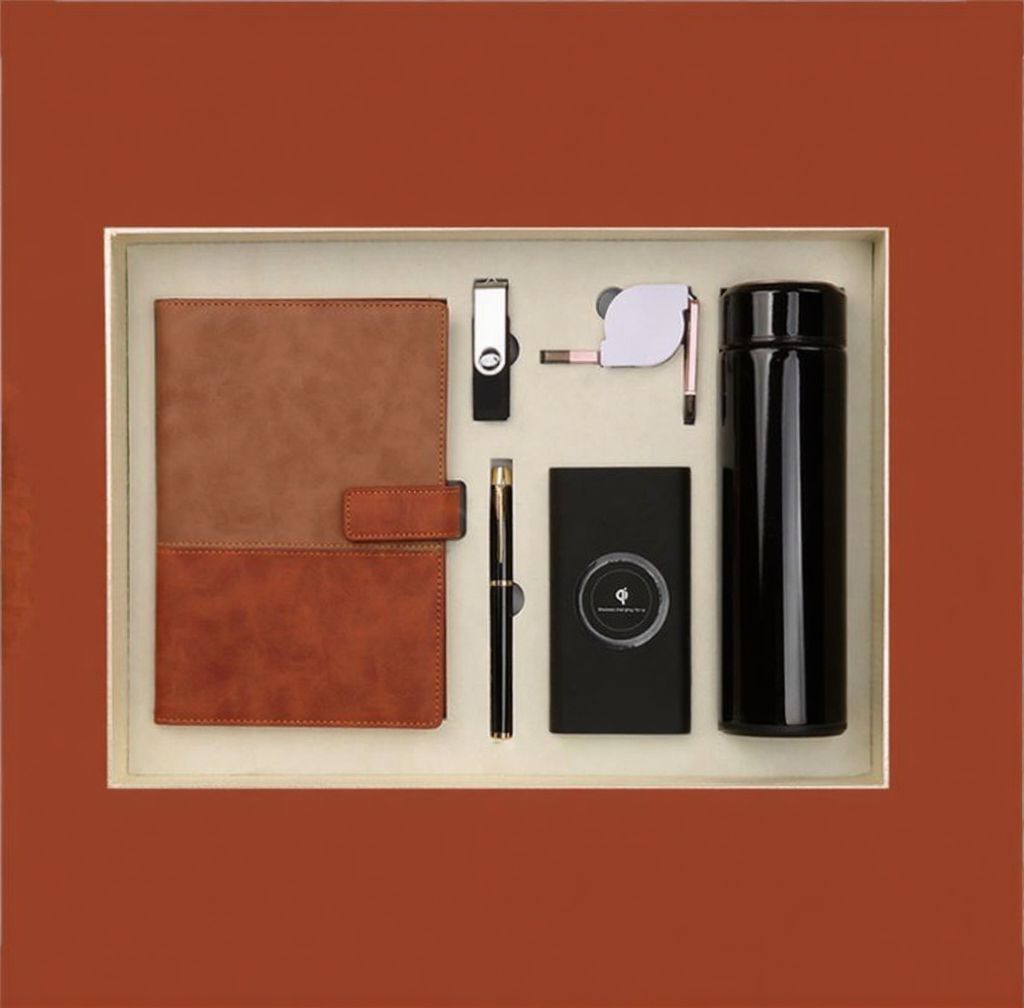 Bộ quà tặng công nghệ 6  món 